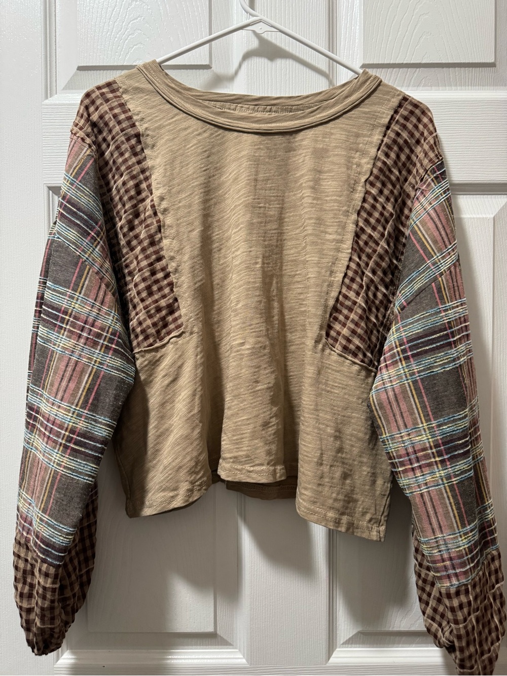 SHEIN Beige Patchwork Plaid Sleeve Sweatshirt